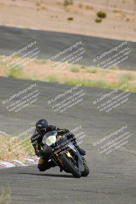 media/Jun-04-2022-WERA (Sat) [[b852bbbd55]]/Race 8 Superbike Expert Novice V7 HW/